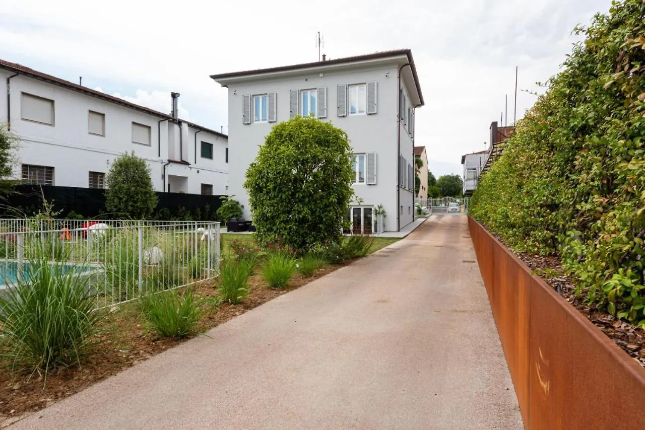 Villa Fedora Luxury Suites Lucca 0*,  Italy